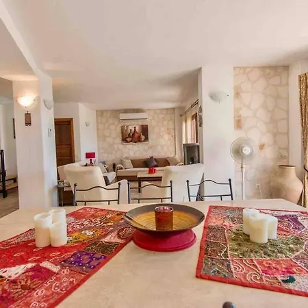 Stunning 3 Bedroom Villa With Private Pool, Kalkan Vilă Kaș